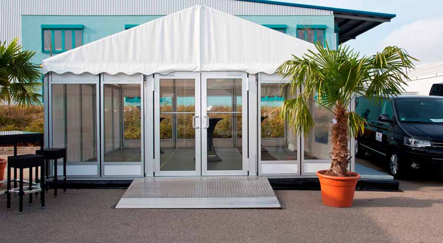Kleinzelt von LEUBE mit Glaswänden