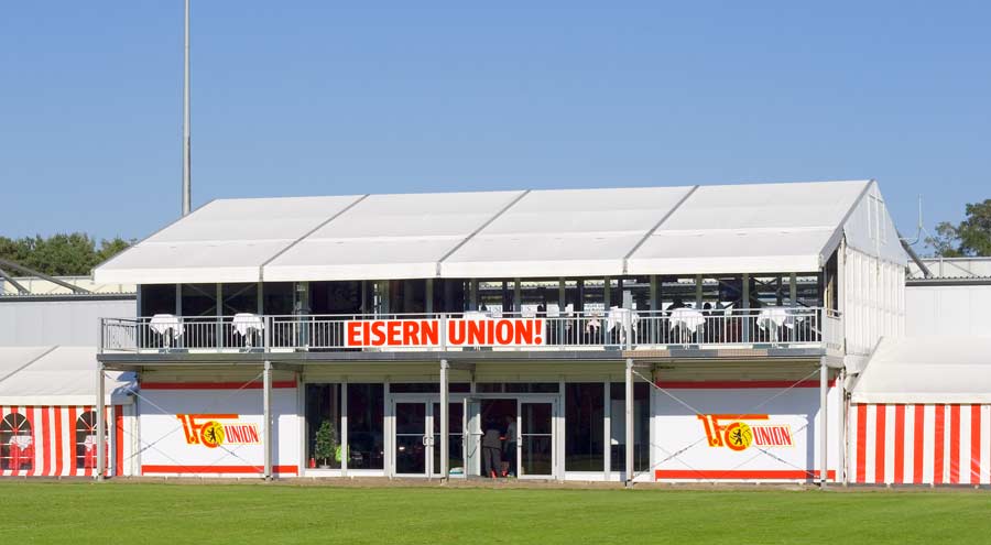 Zelte mit Balkon von LEUBE