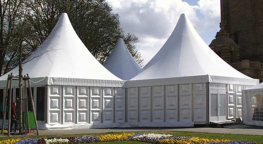 Pagodenzelte für Messe von LEUBE